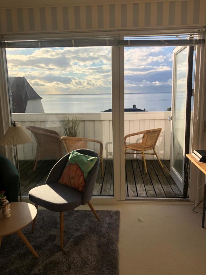 Dejligt Vaerelse Med Eget Bad Og Havudsigt Apartment Assens Exterior photo