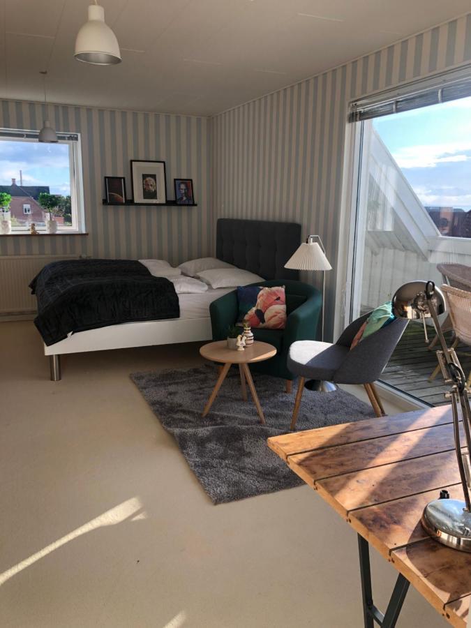 Dejligt Vaerelse Med Eget Bad Og Havudsigt Apartment Assens Exterior photo