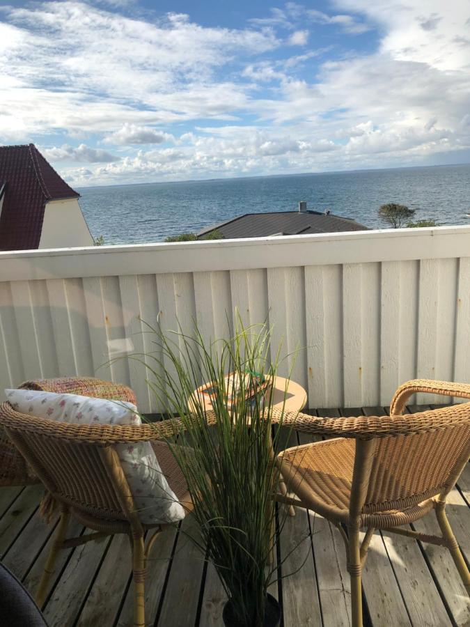 Dejligt Vaerelse Med Eget Bad Og Havudsigt Apartment Assens Exterior photo